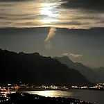 Moderne Avec Vue Panoramique A Proche De Montreux * Jongny