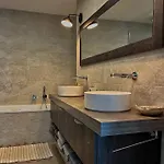 Moderne Avec Vue Panoramique A Proche De Montreux Daire *