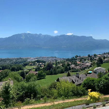 Moderne Avec Vue Panoramique A Proche De Montreux *