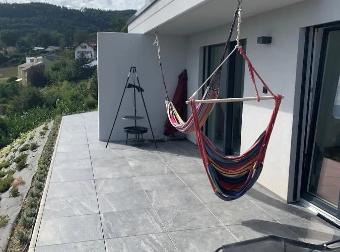 Moderne Avec Vue Panoramique A Proche De Montreux דירה