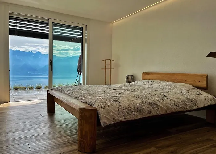 Moderne Avec Vue Panoramique A Proche De Montreux *